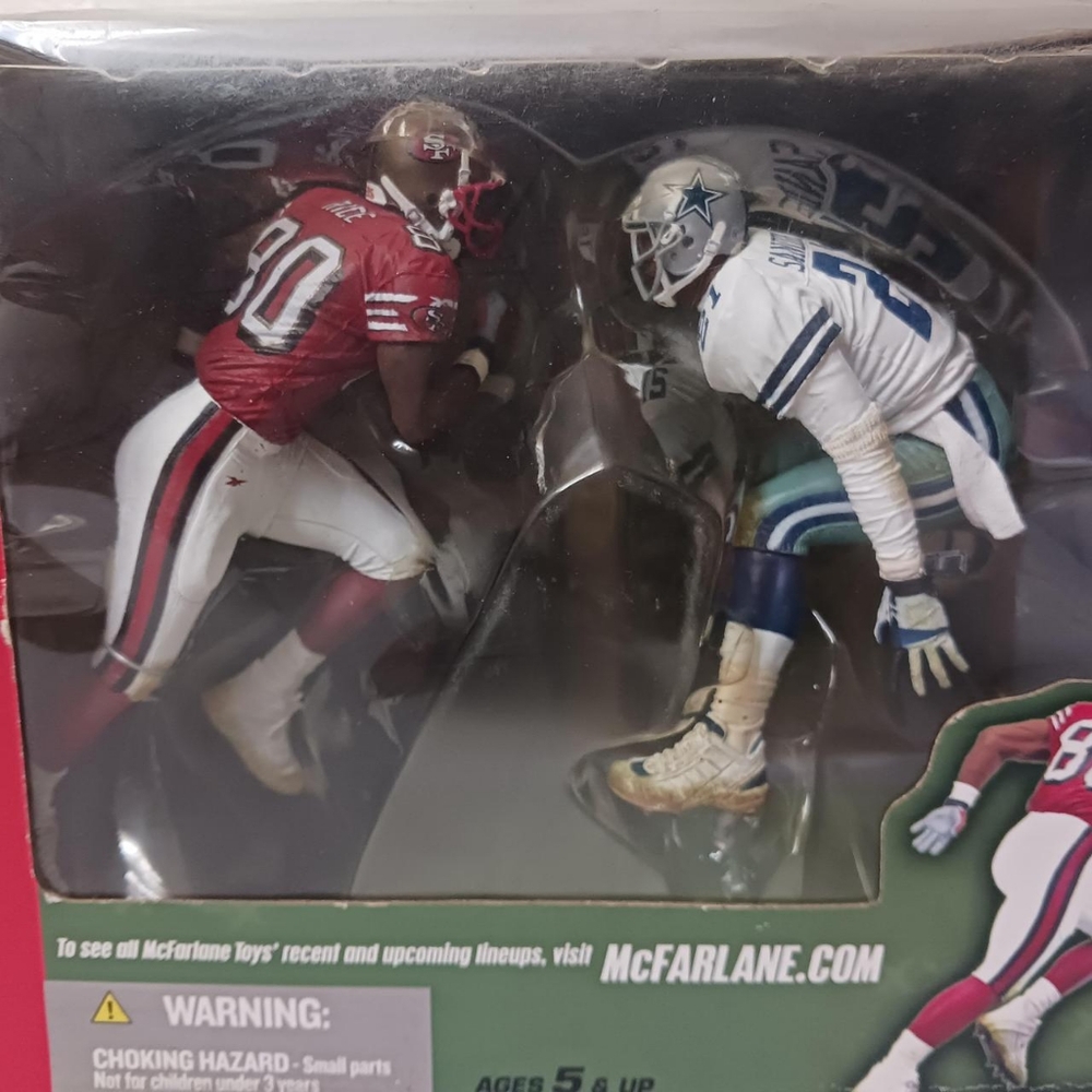 McFarlane NFL Deluxe NFL Two-Pack Deion Sanders VS Jerry Rice Action Figure Set - Picture 6 of 7